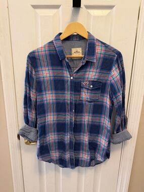Hollister Plaid Button-Down Shirts for Women